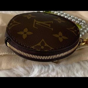 ❌❌SOLD❌❌LV round coin purse from multi pochette